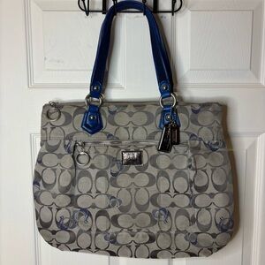 Coach vintage Poppy Hearts Grey and blue with tags